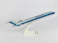 EASTERN AIRLINES: A 1:130 scale (30cm long) resin model, registration 'N807EA' - 2