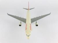 SWISSAIR AIRBUS A330-200: A 1:200 scale (30cm long) plastic model. - 3