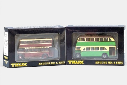 239 · ALBION LEYLAND: A pair of Trux 1:76 scale bus models, a 1929 Leyland Titan TD1 double decker bus and a 1947 Albion Venturer double decker bus, model numbers TX3B & TX2