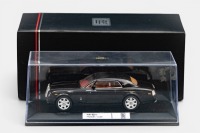 ROLLS-ROYCE: An IXO Models 1:43 scale 2008 Rolls-Royce Phantom Coupe (MOC 129P) in black paintwork in original Rolls-Royce branded packaging