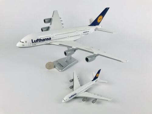 LUFTHANSA AIRBUS A380-800: 2 Models : A 1:200 scale plastic model, registration 'D-AIMA', and A 1:400 scale metal model on wheels, registration 'D-AIMA'.