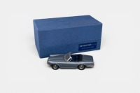 AC 428: A 1:43 scale Replicars 1963 AC 428 spyder model, heavy white metal finished in blue paintwork, Replicars 109/110, made in England