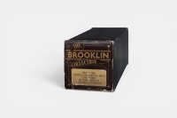 LINCOLN: A 1:43 scale Brooklin collection 1960 Lincoln Continental Mk V convertible model, a white metal model finished in white paintwork, model number BRK 57, made in England - 3