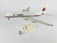 MALAYSIA AIRBUS A380: A 1:200 scale (38cm long) resin model, on stand with wheels. - 2