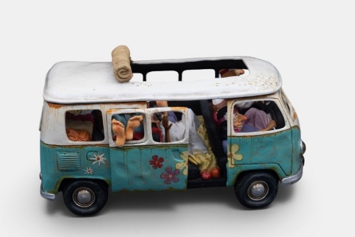 65 · A limited edition (No.85061) resin sculpture by Guillermo Forchino titled 'Le Bon Vieux Temps' featuring a group of hippies driving a Volkswagen Kombi bus, measures approximately 29cm in length, 14cm width, in as-new condition, within box
