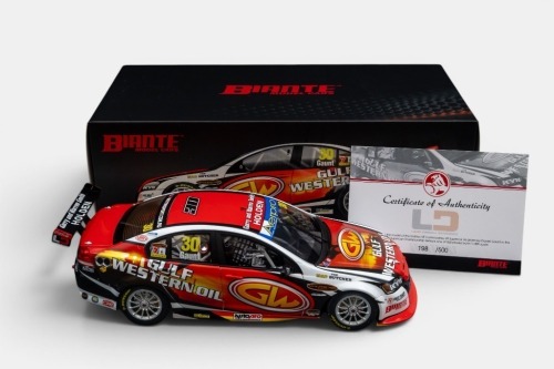 HOLDEN: A 1:18 scale Biante model cars model, this is a Holden VE Commodore as raced during the 2010 Supercar championship season, the number 30 Daniel Gaunt, Gulf Western Oils liveried race car, limited edition 198/500 pieces produced, model number B18301T