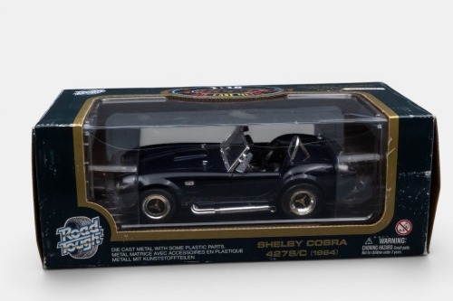 SHELBY COBRA: A 1:18 scale 1964 Shelby Cobra 427S/C model, made by Road Tough, model number 92058