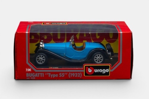 BUGATTI: A Bburago 1:24 scale 1932 Bugatti "Type 55" model, model number 0538, in original packaging