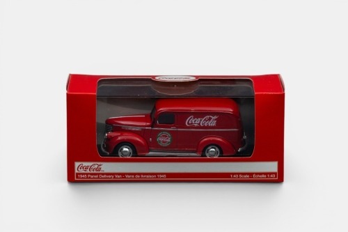 367 · CHEVROLET: A 1:43 scale Motorcity classics model, of a 1945 Chevrolet panel delivery van, finished in red paintwork with a Coca-Cola livery, model number 443045
