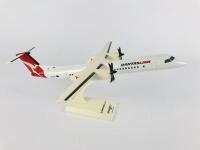 QANTAS-8 : A380 1:100 scale (32cm long) Series 400, resin and plastic model, registration 'VH-QA'. - 2