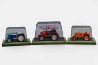 AMERICAN TRACTORS: Three Hachette Partworks 1:43 scale American tractor models including 1945 Allis-Chalmers WC, 1964 Ford 5000, 2004 Mc Cormick CX 95
