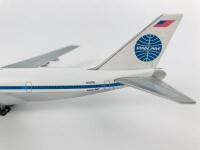 PAN AM BOEING 747: A 1:400 scale (17cm long) metal model, 'Clipper Juan Trippe' registration 'N747PA' - 4