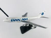 PAN AM 747-400: A 1:100 scale (49cm long) wooden model on original wooden stand. - 3