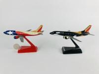 SOUTHWEST BOEING 737: Two 1:300 scale (18cm long) plastic Boeing 737-200 models. 'Shamu' Seaworld and 'Lone Star' Texas state.