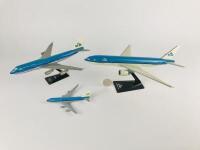 KLM: Three models (longest 32cm): One Boeing 777 1:200 scale plastic model, one Boeing 747-400 1:200 scale plastic model, registration 'PH-BFJ', and one Boeing 747-400 KLM Asia 1:400 scale Herpa metal model, registration 'PH BFM'