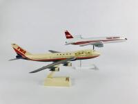 TRANS WORLD: Two models: A 1:200 scale (28cm long) TWA Boeing 747-400 plastic model, and A 1:200 scale TWA DOUGLAS DC10 wooden model - 3