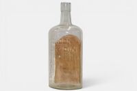 GIN BOTTLE: A large glass Gordon's Dry Gin bottle, 49cm high - 2
