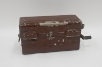 FIELD TELEPHONE: A WWI era field telephone with hand crank - 2