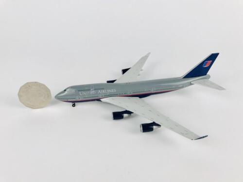 UNITED BOEING 747-400: A 1:400 scale (18cm long) metal 'Gemini Jets' model on wheels, registration 'N187UA'