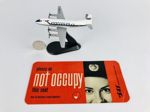 SCANDINAVIAN AIRLINES: A 1:100 scale (12cm long) Vickers Viscount metal model, registration 'LM-FOM' and A Scandinavian Airlines System reversable 'Please do not occupy this seat/this seat is occupied' card .