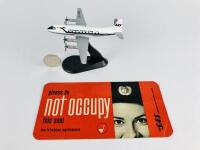SCANDINAVIAN AIRLINES: A 1:100 scale (12cm long) Vickers Viscount metal model, registration 'LM-FOM' and A Scandinavian Airlines System reversable 'Please do not occupy this seat/this seat is occupied' card .