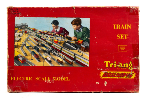 TRI-ANG RAILWAYS: A circa late 1950s Tri-ang Railways RAXD set in original box, appears complete with locomotive, tenders and freight cars