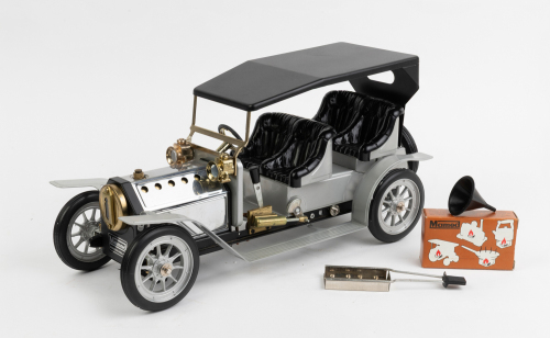 LIMOUSINE: A Mamod live steam model four seater limousine, model no. SA1L 1403, new within the window facing box