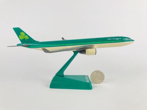 AER LINGUS: A 1:200 scale (28cm long) Irish International Airlines, Airbus A330' plastic model