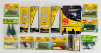 DIORAMA PARTS: A bag of assorted diorama parts