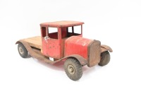 TRI-ANG: A c1950s Tri-ang Lines Brothers tin flatbed lorry truck, 44cm long - 5
