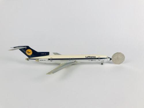 LUFTHANSA BOEING 727: A 1:200 scale (24cm long) resin model, 'Oberhausen' registration 'D-ABKS' Zerttifikat Modell #2646