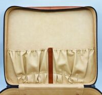 FERRARI F355: A partial set of Schedoni fitted luggage in cuioi leather - 14