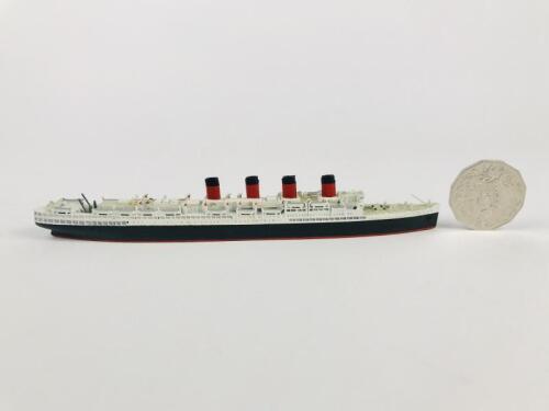 FRENCH LINE: A 1:1250 scale (18cm long) metal model 'France' circa 1912