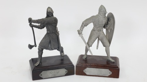 BATTLE OF HASTINGS: Two limited edition pewter English Infantryman figures from the 1066 Battle of Hastings on wooden bases, sculptured by R. Cameron, 1980, both 15cm high overall