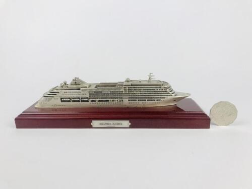 SILVER MUSE: A 1:1000 scale (23cm long) Silver Sea pewter model on stand in box.