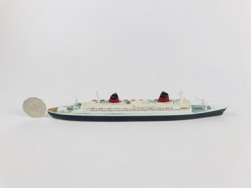 FRENCH LINE: A 1:1250 scale (26cm long)metal model of 'S.S. France' (new) circa 1960.