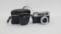 CAMERA: A c1960s Yashica (Japan) Minister 35mm camera in original black leather case