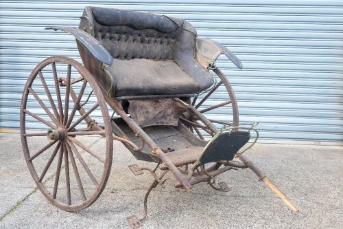 SULKY: A late 19th/early 20th Century horse drawn Sulky built by F. Northcott of 583 – 585 Elizabeth Street, Melbourne