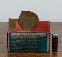 GRAPHITE: A circa 1950s NOS box of 15 'Bretocyl Graphite' in plastic cylinders, open box height 14cm - 3