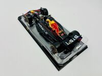 RED BULL RACING: A 1:24 scale model by Bburago of the RB18 with original display case [Location: Sydney] - 5