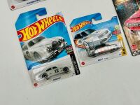RACE CARS: Ten 1:64 scale models from Hot Wheels and Matchbox, mostly race cars [Location: Sydney] - 2
