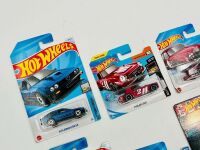 RACE CARS: Ten 1:64 scale models from Hot Wheels and Matchbox, mostly race cars [Location: Sydney] - 4