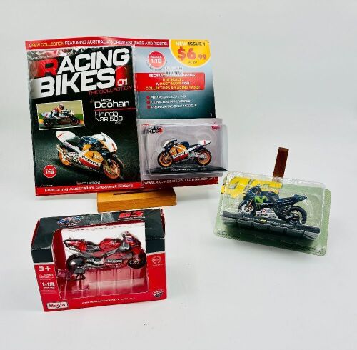 MOTOGP: Three MotoGP 1:18 scale models including Issue number 1 of 'Racing Bikes' with a 1:18 scale Honda NSR500, a 1:18 scale Yamaha YZR-M1 and a Maisto 1:18 scale Ducati Desmosedici GP [Location: Sydney]