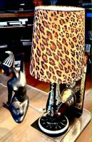 FUNKY SEWING MACHINE LAMP: A c1920s Frister & Rossman sewing machine repurposed as a funky table lamp, with trending leopard print shade, 56cm high - 4