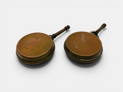 OILER: A pair of vintage brass Banjo oilers