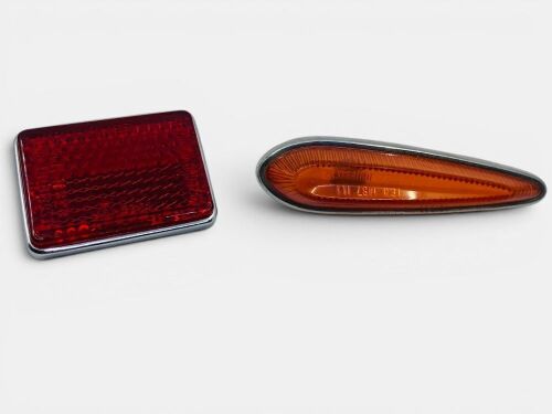 64 · SIDE INDICATOR: An teardrop Altissimo side indicator with chrome bezel
