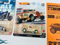 HOT RODS: A programme for the '1970 National Hot Rod, Dragster and Custom show' together with 3 issues of 'Cruzin' magazine and three Hot Wheels models [Location: Sydney] - 6