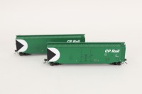 CP RAIL: Two HO Scale Bachmann Silver Series Plug-Door Box Cars in 'CP Rail' livery, Item No.18027. Boxed. - 2