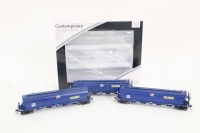WHEAT HOPPER: A set of three HO scale model C-35 Wheat Hoppers, WGBY, by Southern Rail models, with box