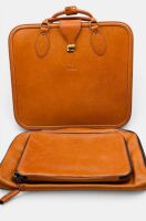 FERRARI F355: A partial set of Schedoni fitted luggage in cuioi leather - 2